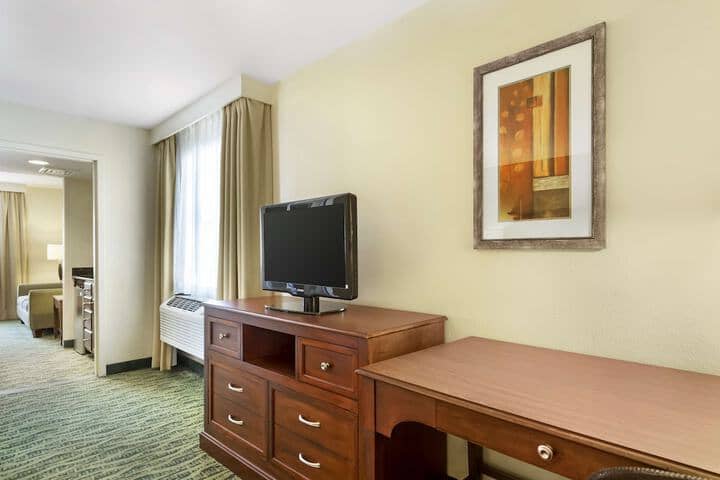 Room 11 of 26