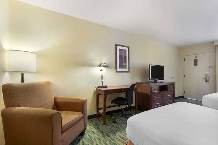 Room 15 of 26